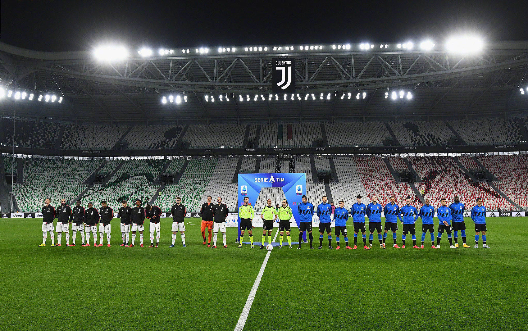 是足球比赛 是足球比赛