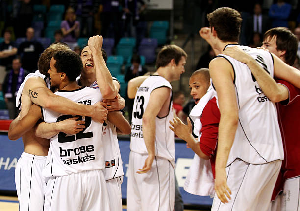 锋的配合 锋的配合