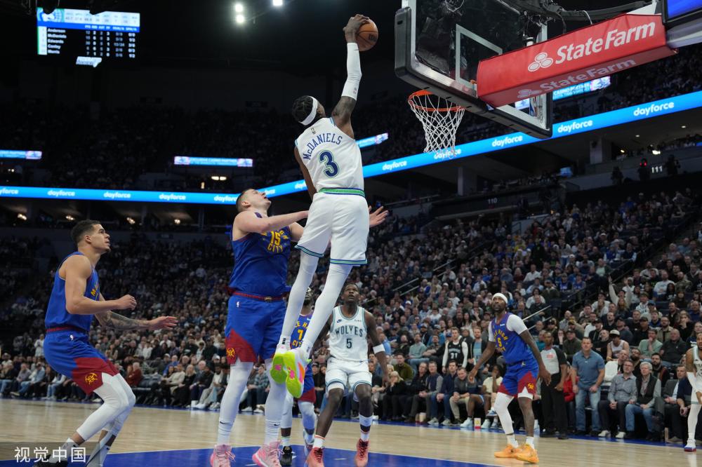 相比之下 相比之下